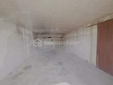 garage privatif de 25 m2