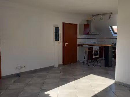 location appartement 2 pièces 42 m² à creutzwald (57150)  430 €