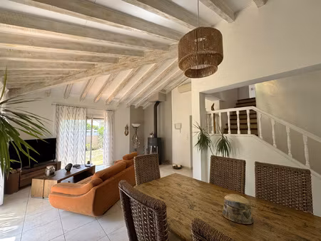 maison 3 faces 5 pieces garage sur 462m2 de terrain