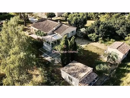 maison de plain-pied avec véranda et beau terrain à buis-les-baronnies