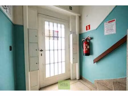 appartement 1 ch avec balcon à rénover