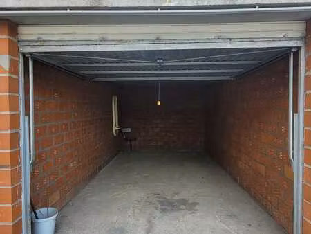 box de garage fermée sur la louis logierlaan