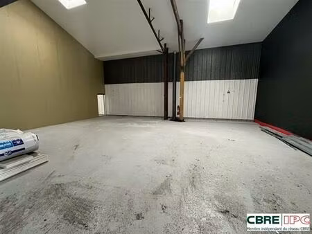 location entrepôt / local d'activités anglet 89 m²