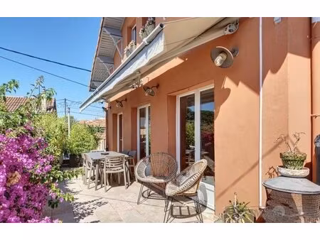 cros de cagnes  plein sud  villa individuelle de 165m2 carrez 