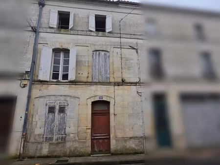 vente maison 3 pièces 90 m² à jonzac (17500)  77 020 €