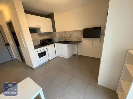 appartement à louer 1 pièce 15.59 m² - sausset-les-pins (13) - 555€