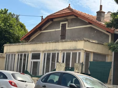 maison individuelle plain pied avec garage  atelier et jardin