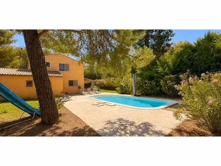 maison avec piscine et jardin aix-en-provence (13)