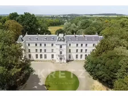 château fontenay-le-vicomte - 1200m²