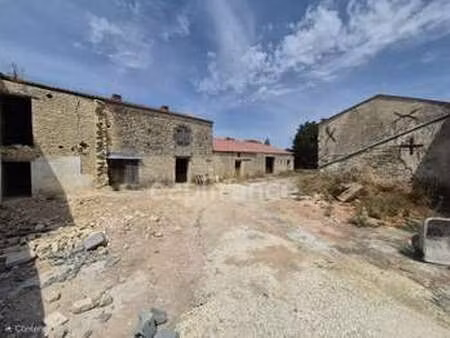 vente maison à puyravault (17700) : à vendre / 165m² puyravault