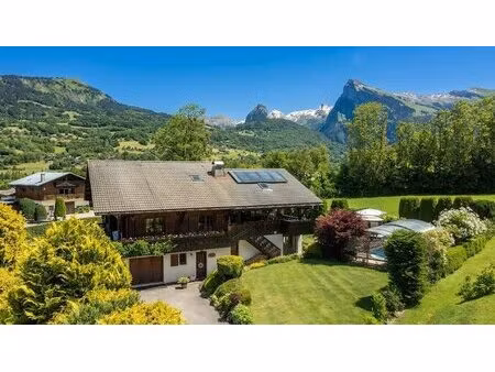 grand chalet avec hébergement flexible  9 lits  morillon