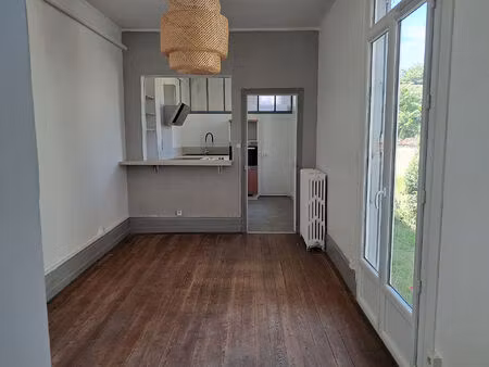 location appartement 3 pièces 86m²