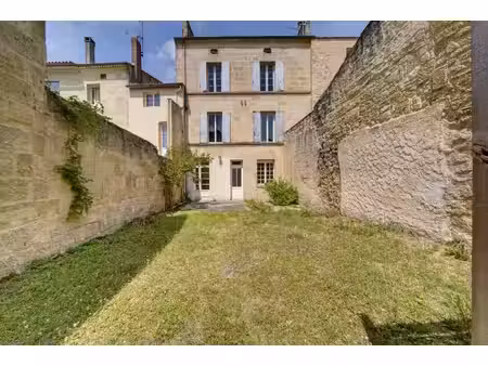 maison 11 pièces de 260m2 sur parcelle de 185m2