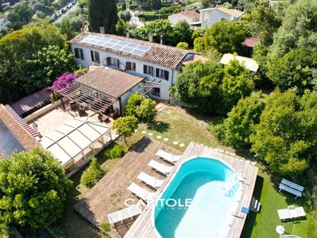 antibes résidentiel - magnifique bastide du 18ème siècle totalisant 193 m²  édifiée sur un