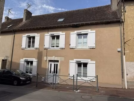 demeure de caractère entièrement rénovée  élégance et prestations de qualité