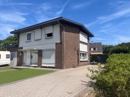huis te koop in mol met 3 slaapkamers