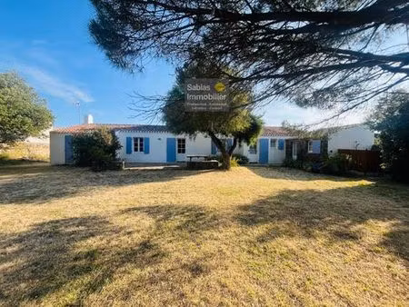 maison de luxe de 6 pièces en vente à l'île-d'yeu  france