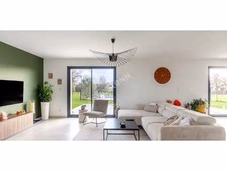 maison avec piscine et terrasse virey-le-grand (71)