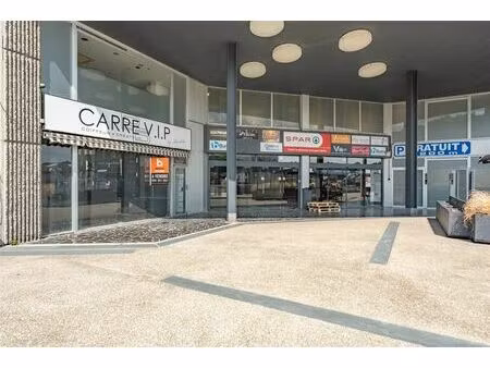 surface commerciale à vendre à avenue de batta 10 huy (rbw46825)