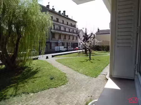 location appartement 3 pièces 51 m² à grenoble (38100)