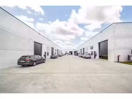 surface commerciale à vendre à kortrijkseweg 361 beveren-leie (rbw46868)
