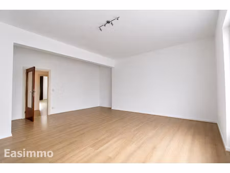 appartement à louer à rue charles dupret 36 charleroi (vbe46762)