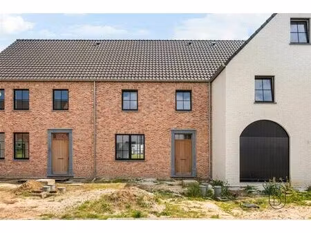 maison à vendre à henriette chaumatstraat 50 deinze (rbw46367)