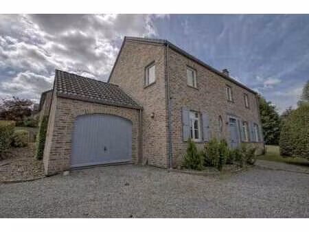 villa 4 façades prête à accueillir votre famille