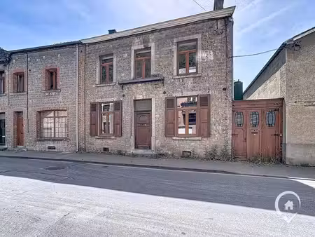 maison de ville 4 chambres à vendre au cœur d’yvoir