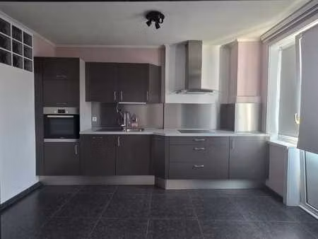 appartement 2 ch à louer à marcinelle