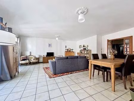 superbe appartement de 114 m²  2 chambres avec terrasse  sit
