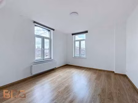 spacieux duplex proche de toutes commodités