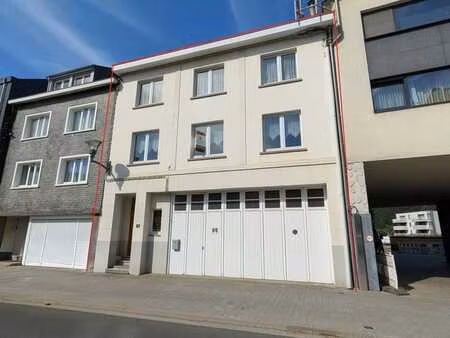 bâtiment avec un énorme potentiel dans le centre de malmedy