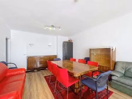 appartement 2 chbres + cave!