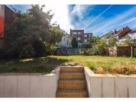 evere – spacieux appartement 3 chambres avec jardin