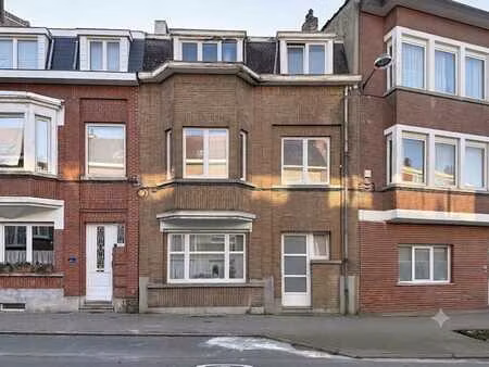 immeuble de rapport composé de 3 appartements