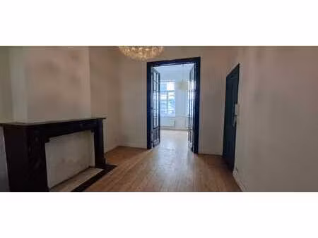 saint-gilles - appartement avec jardin  idéal pour un couple