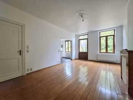appartement 1 chambre avec balcon