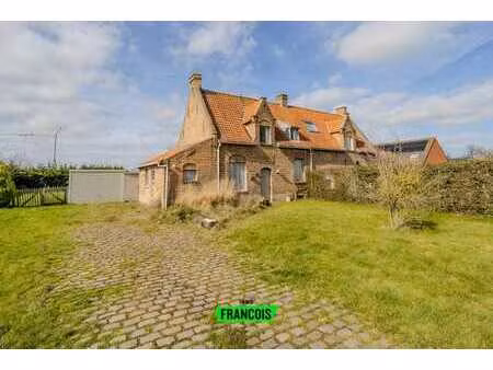 projet (ré)novation unique en emplacement de choix à gistel
