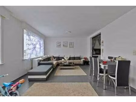 appartement bien entretenu de 2 chambres à haaltert