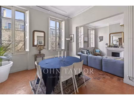 appartement de luxe à vendre dans le quartier palais de justice