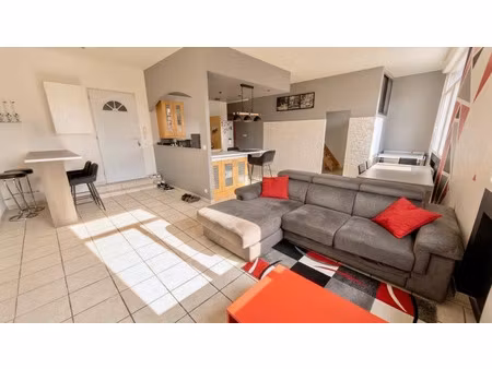 vente appartement 2 pièces 65 m² à saint-clair-de-la-tour (38110)  165 000 €