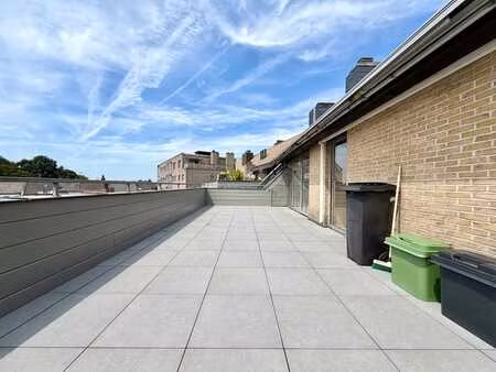 schitterend exclusief penthouse gelegen aan de capucienenlaa