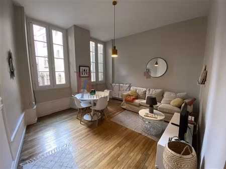 grand t2 meublé