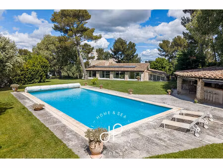 demeure de prestige - 458m2 - nîmes
