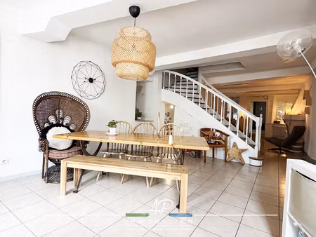 ensemble immobilier de caractère avec maison rénovée et seco