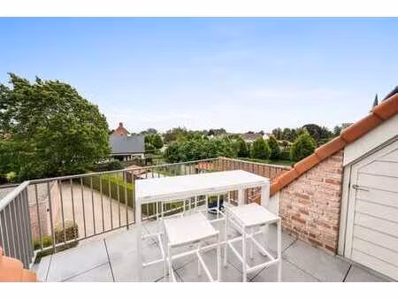 duplex aux finitions haut de gamme avec grande terrasse
