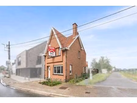 maison mitoyenne à vendre à lebbeke