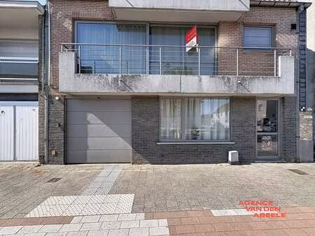 appartement lumineux et charmant de 2 pièces à sijsele