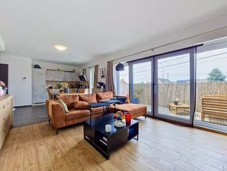bel appartement 1 chambre avec un quart d'heure du centre vi